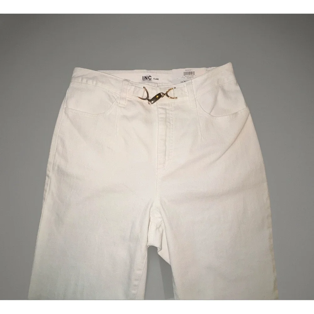 INC. White Flare Denim Jeans Women's Size 8 29x32‎ Gold Waist Clasp NWT